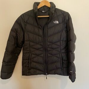 Women’s Black North Face 550 Down Jacket